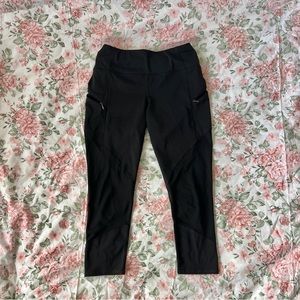 Athleta Mesh Knee Capri Leggings, S, Black